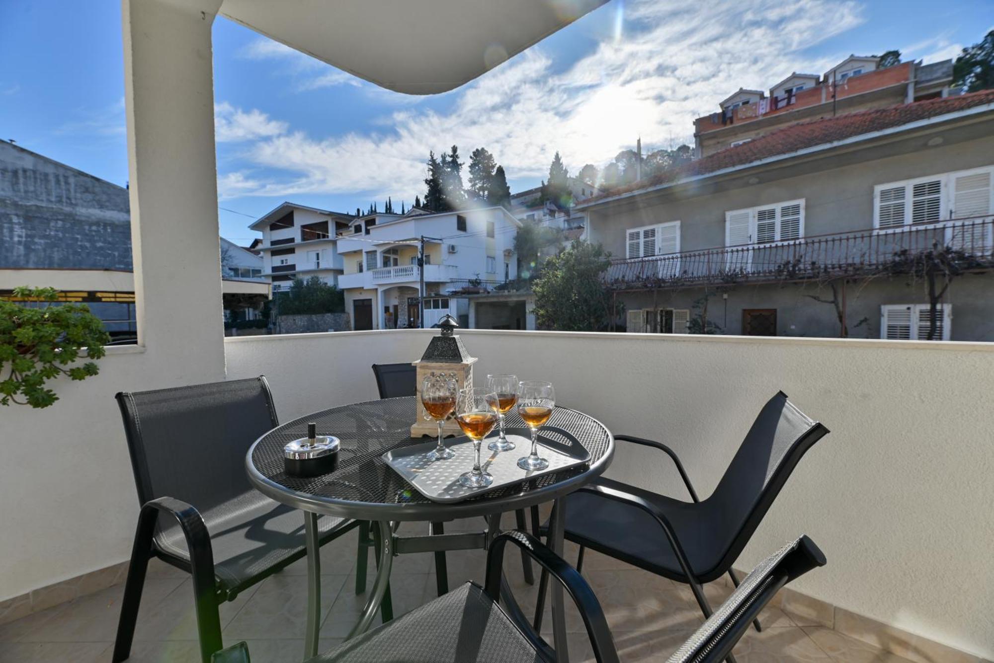 Apartman Misura Trogir Exteriör bild